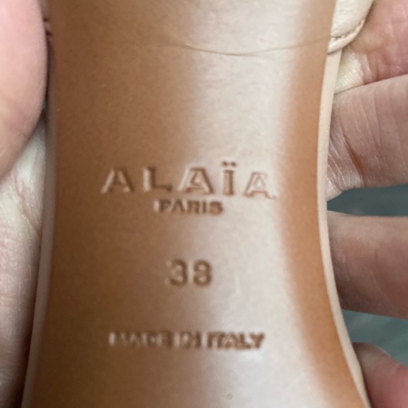 ALAÏA LA BOMBE ANKLE BRACELET SANDALS HIGH HEELS SZ 38 - Fit like 8.5 - - Picture 3 of 3